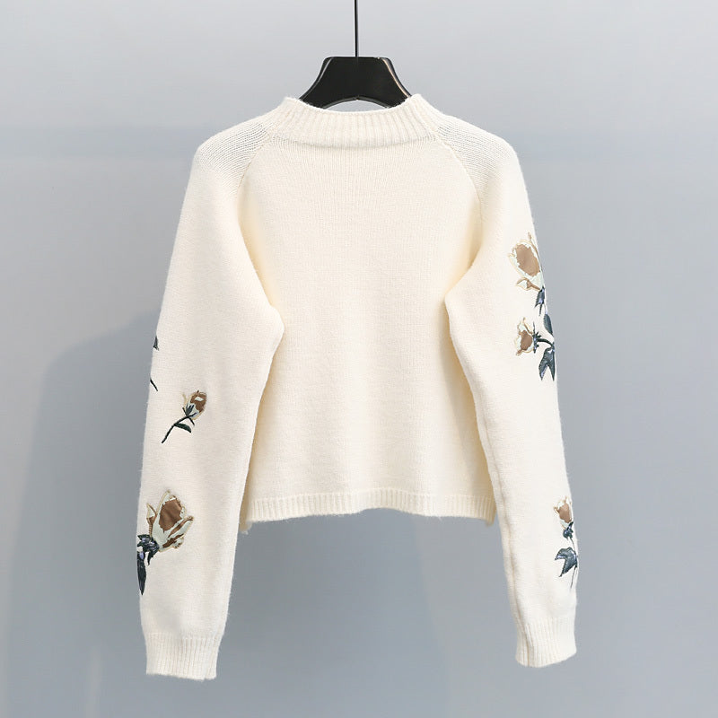 Embroidered Floral Pullover Sweater: Cozy Elegance