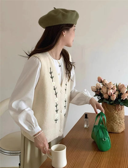 Charming Floral Knitted Vest for Cozy Layering