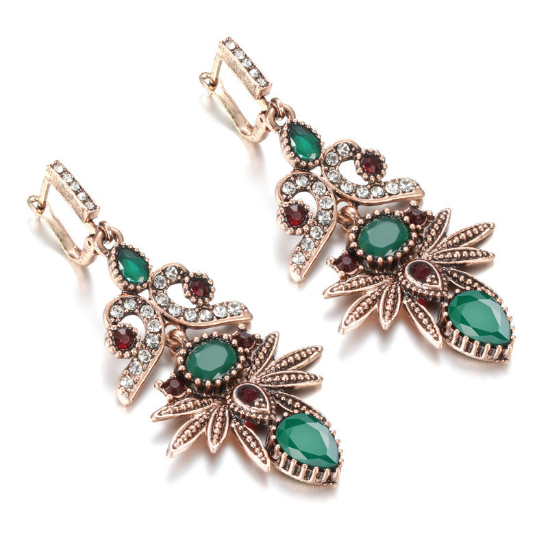 Vintage Bohemian Floral Earrings: Retro Charm