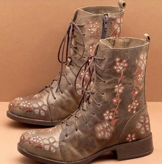 Ladies mid-heel embroidered low boots