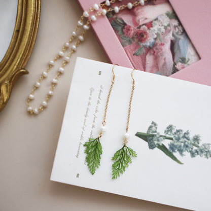 Elegant Fern Leaves Pearl Earrings