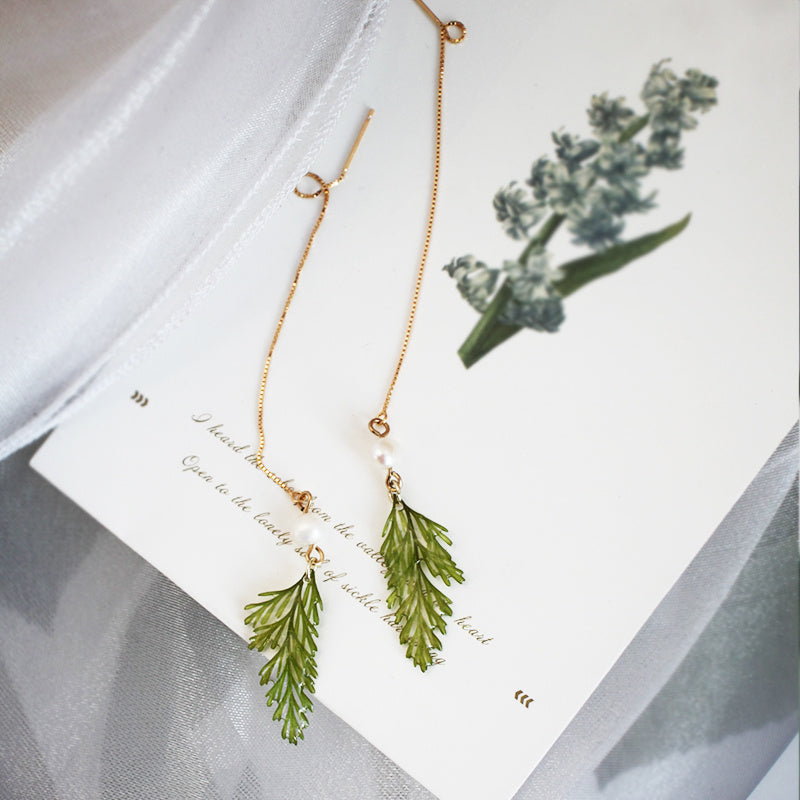 Elegant Fern Leaves Pearl Earrings