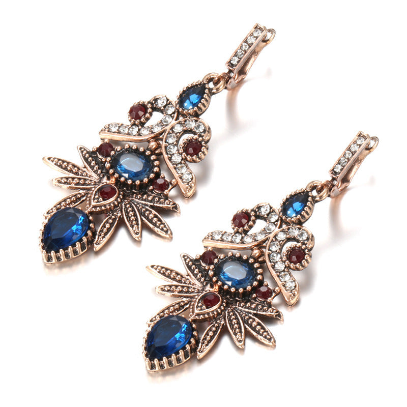 Vintage Bohemian Floral Earrings: Retro Charm