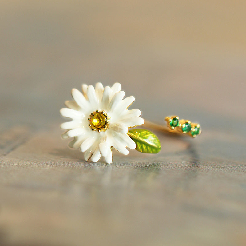 Adjustable Flower Enamel Ring: Daisy Charm