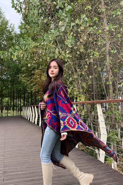 Bohemian Shawl Cloak: Warm & Stylish